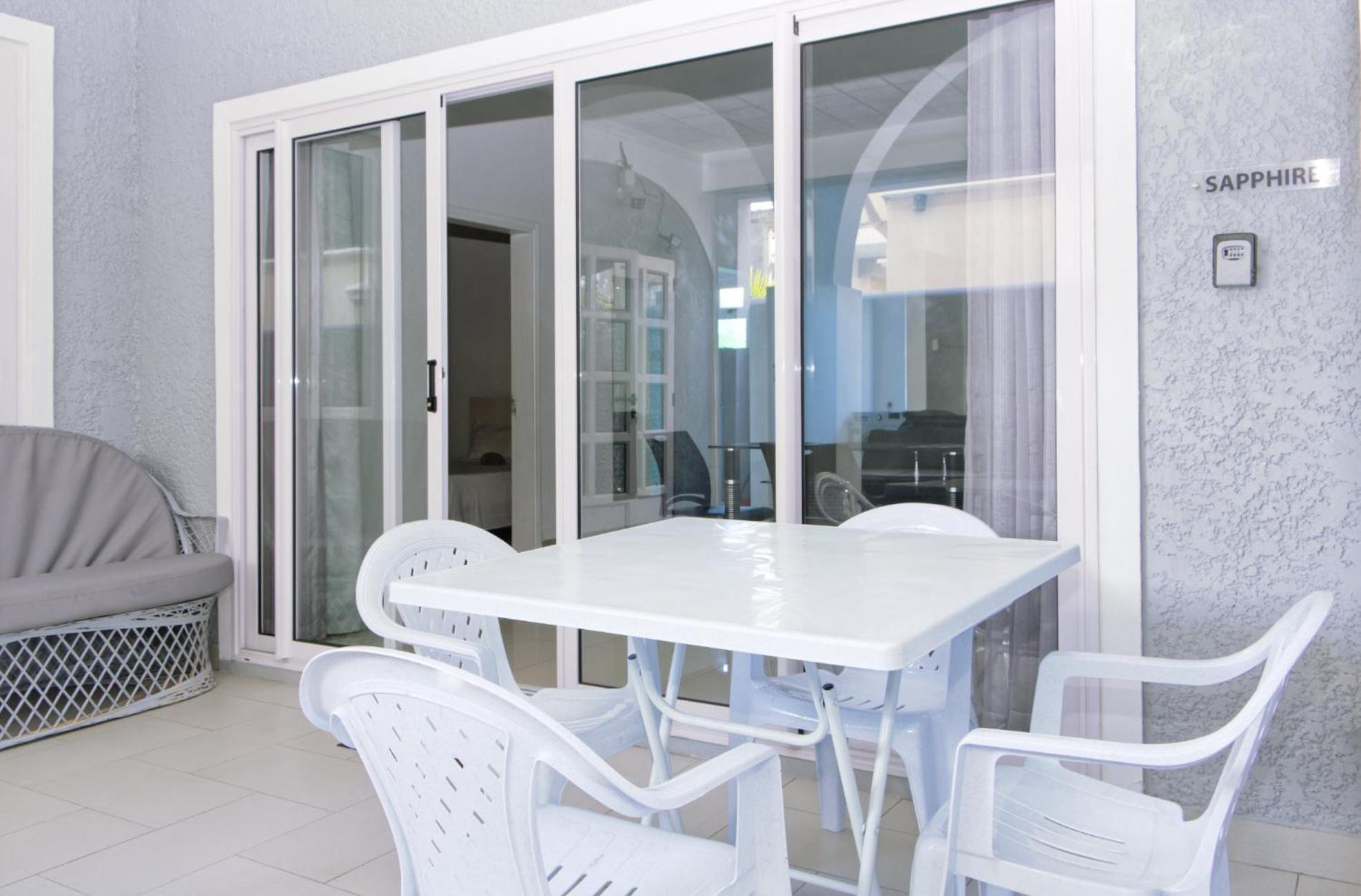 Blue Pebbles Villa Flic en Flac Bagian luar foto